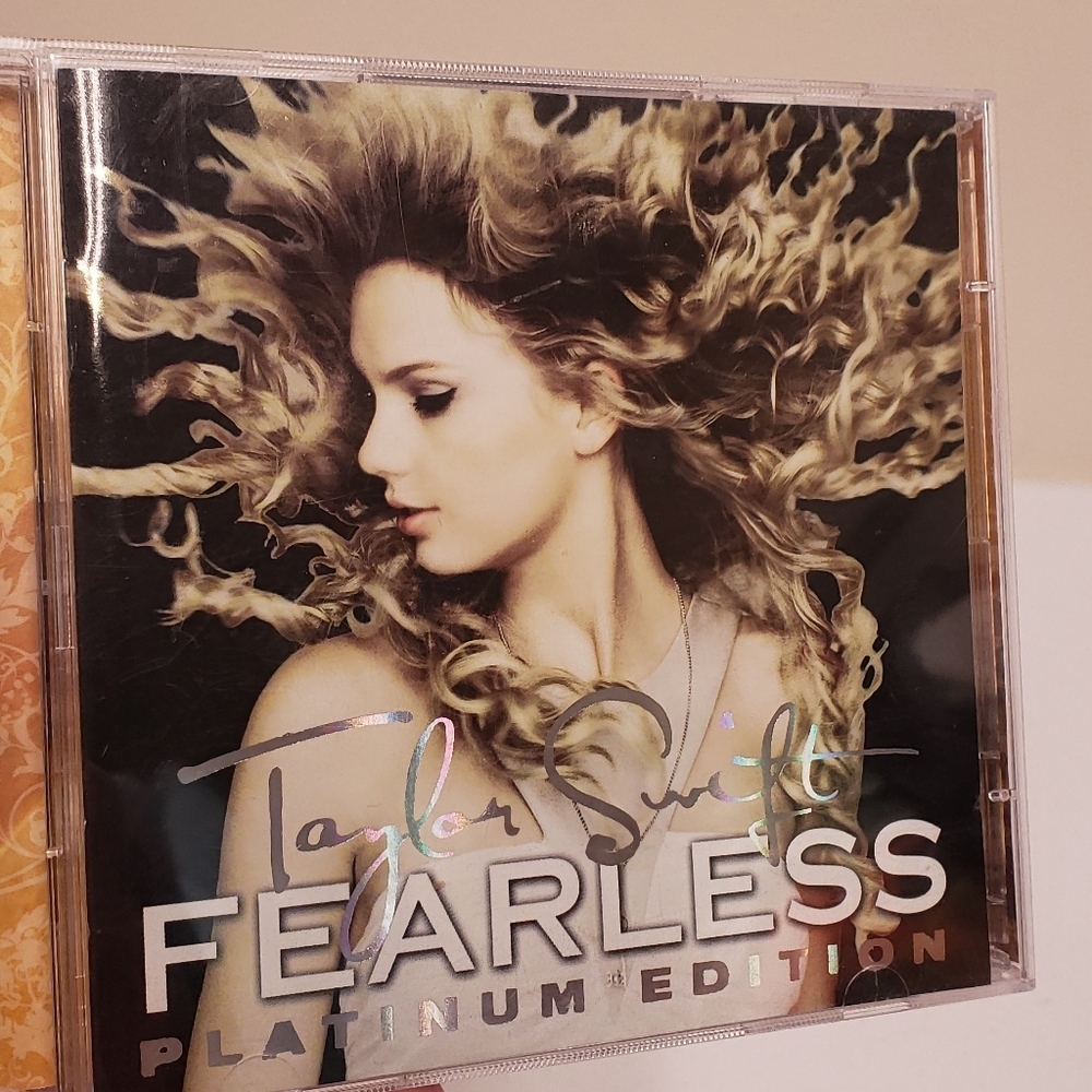 Taylor Swift Fearless Platinum Edition Audio & Video DVD 2009 - Picture 8 of 8